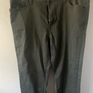 Slim fit army green comfortable banana republic jeans.